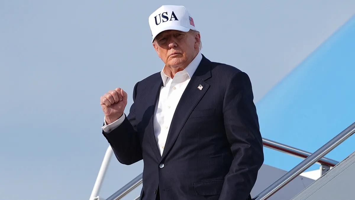 Predsjednik Donald Trump stiže u združenu bazu Andrews zrakoplovom Air Force One