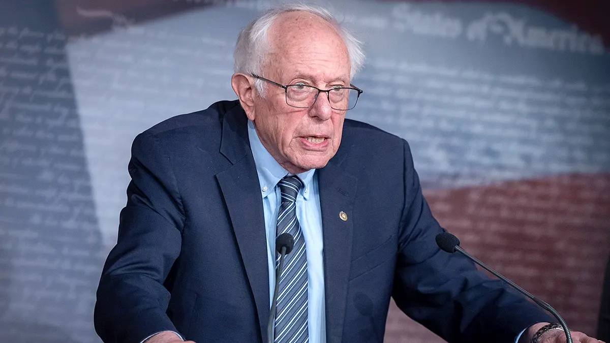 Bernie Sanders na podiju