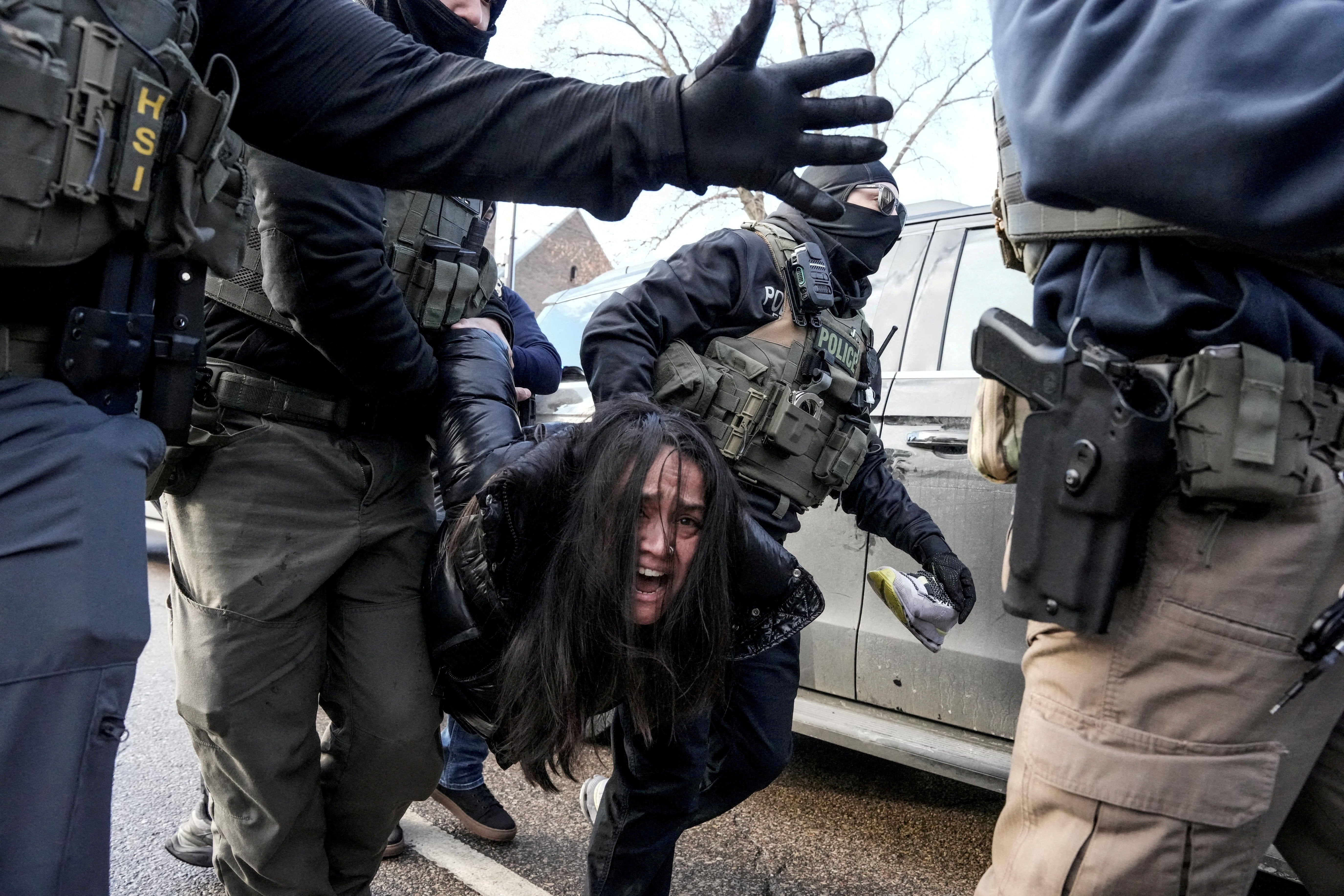 Kaotične posljedice dvije pucnjave na Amerikance od strane agenata ICE-a i DHS-a u Minneapolisu navele su Bijelu kuću da smanji svoje raspoređivanje u gradu