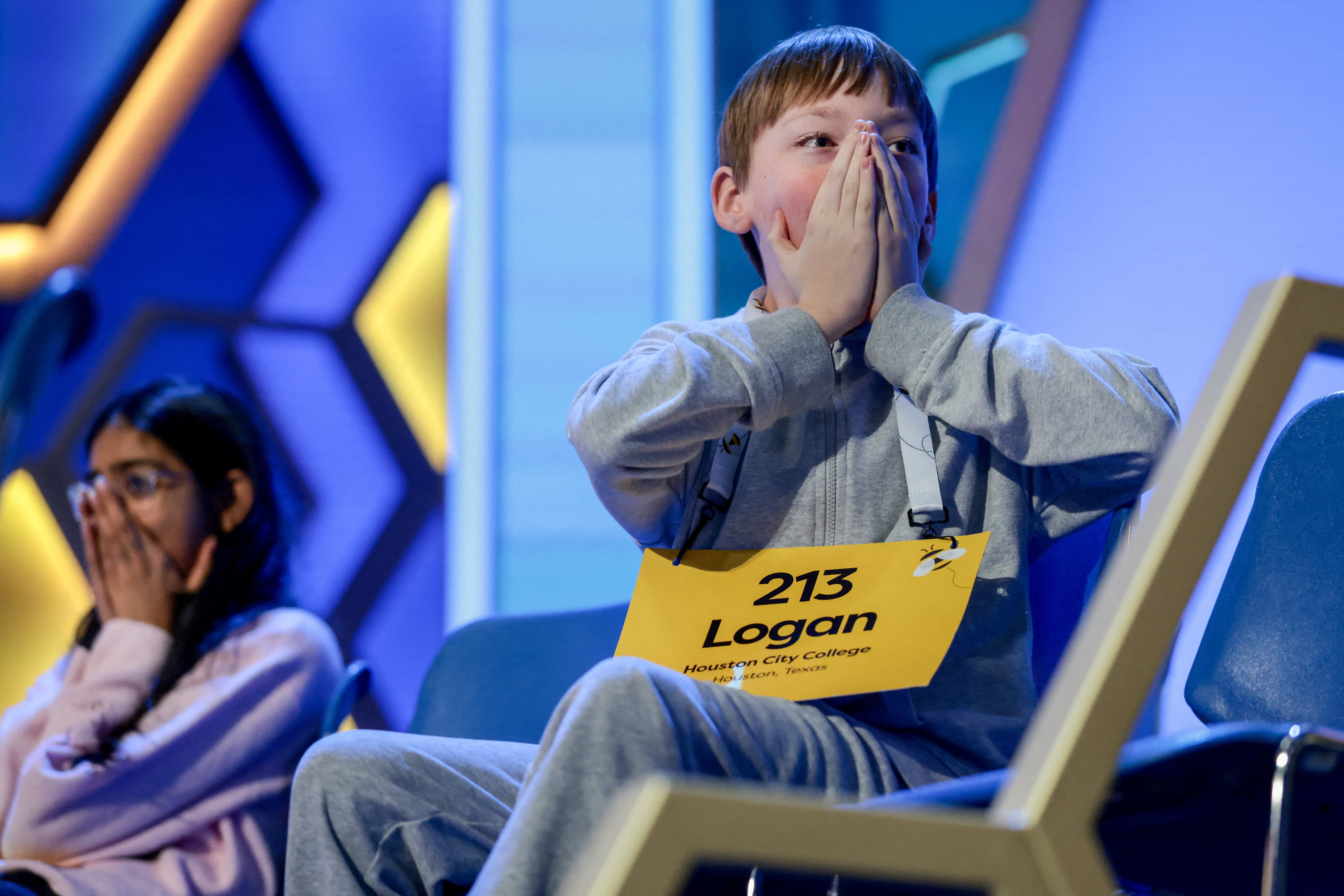 Logan Bailey, 12, iz Houstona, Texas, i Avishka Dudala, 13, iz Prospera, Texas, slave ulazak u finale