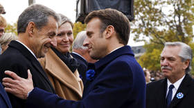 Sarkozy pada, elita glumi mučenika: majstorski tečaj pranja narativa