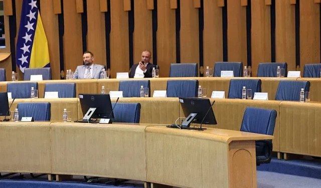 Ademović sazvao sjednicu Doma naroda, izaslanici će raspravljati samo o jednoj stvari