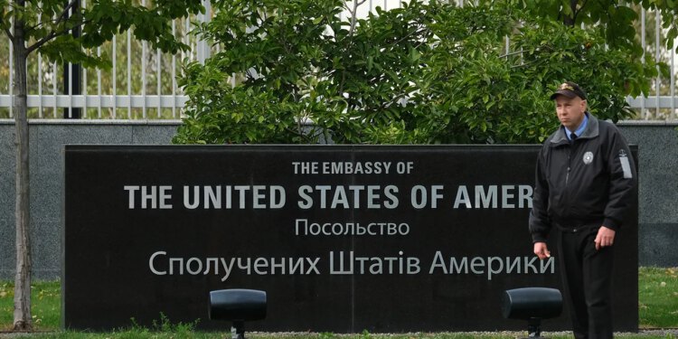 Američko veleposlanstvo u Kijevu upozorava na ‘potencijalno značajan zračni napad’