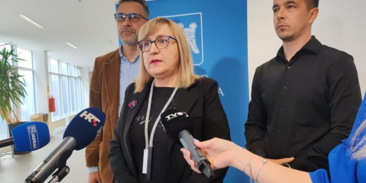 Baldić Lukšić: “Stranačka iskaznica važnija je od stručnosti u Splitsko-dalmatinskoj županiji”