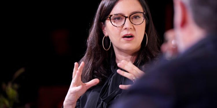 Bari Weiss želi ‘MAGA-kodiranu’ voditeljicu CBS vijesti za 60 minuta potresa u najnovijem remontu mreže: izvješće