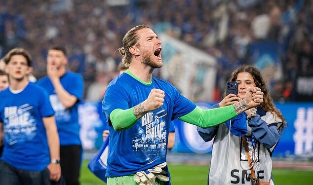 Bivši neuspjeh Liverpoola slavi promaknuće iz druge lige dok glamurozna supruga otkriva da je bio blizu PRESTANE iz igre nakon noćne more Lige prvaka