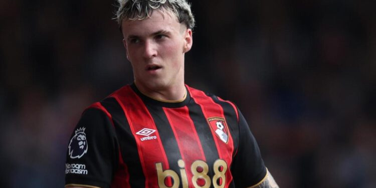 Bournemouth zaustavio bivšeg Milana Jimeneza jer je navodno pokušao namamiti petnaestogodišnjaka