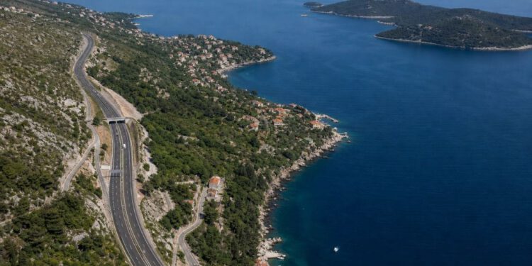 CIJENE OTIŠLE U NEBO Doznajte zašto je HAC morao poništiti povijesni natječaj za autocestu prema Dubrovniku