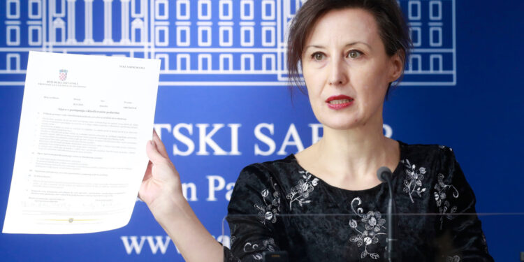 Dalija izvan sebe i zgraža se zbog nove najave Thompsona: ‘U-tjelovljenje novog kralja’