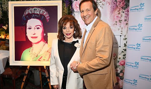 Dama Joan Collins (92) izgleda mlađe no ikad dok uživa u noćnom izlasku sa suprugom Percyjem Gibsonom (61) na dobrotvornoj gali svečanosti u Londonu u kojoj su zvijezde
