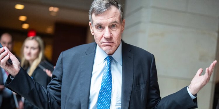 Demokrater koji je pomogao progurati napore za preraspodjelu Virginije imenovao je suca koji je to torpedirao