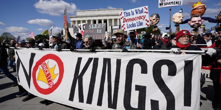 Demokrati ‘No Kings’ ismijani su zbog navijanja za kralja Charlesa na obraćanju u Kongresu