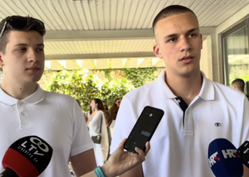Drama ispred dubrovačkog suda: Učenici i profesori stali uz pritvorenog maturanta