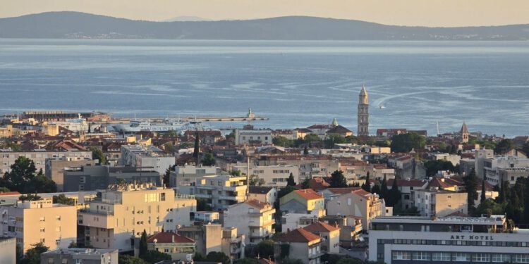Dva potresa zatresla Split i okolicu