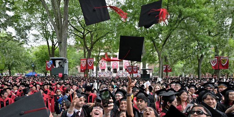 Dvije trećine birača sada kaže da fakultetska diploma nije vrijedna traženja