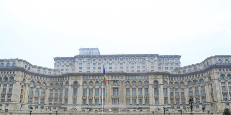 EU i NATO guraju Rumunjsku u rat s Rusijom – MEP — RT World News