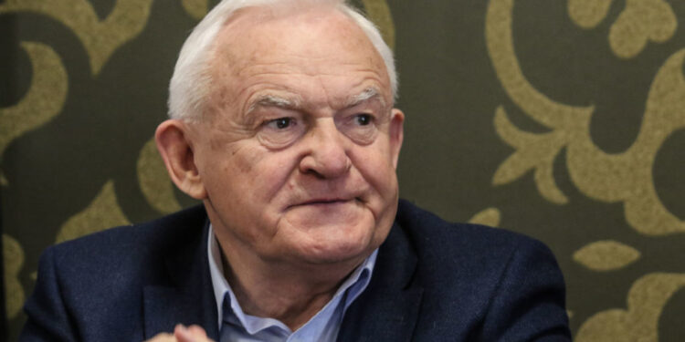 Elite EU prouzročile su ‘nezamislivu štetu’ – bivši poljski premijer — RT World News