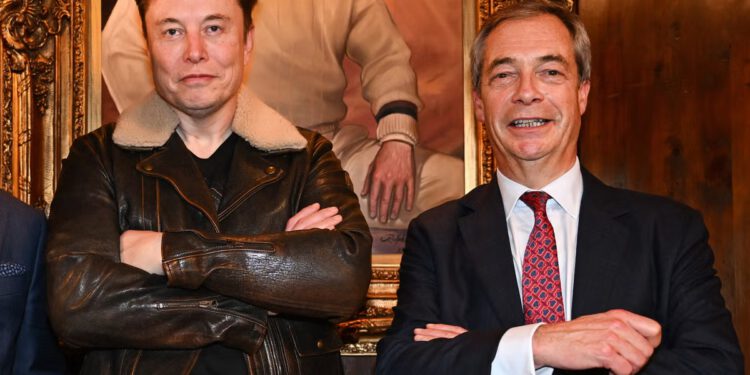Farage se obrušio na Elona Muska zbog potpore reformističkom suparniku Restore UK na dopunskim izborima u Makerfieldu