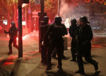 Francuska privodi stotine izgrednika nakon što je Paris Saint-German osvojio Ligu prvaka
