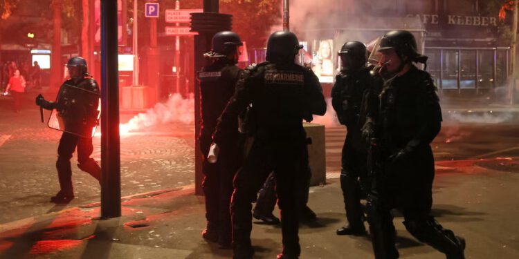 Francuska privodi stotine izgrednika nakon što je Paris Saint-German osvojio Ligu prvaka