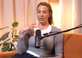 Gemma Atkinson uzvratila je na tvrdnje da je natjerala zaručnika Gorka Marqueza na prekid Strictly dok plesač otkriva zašto je želio nastaviti dalje
