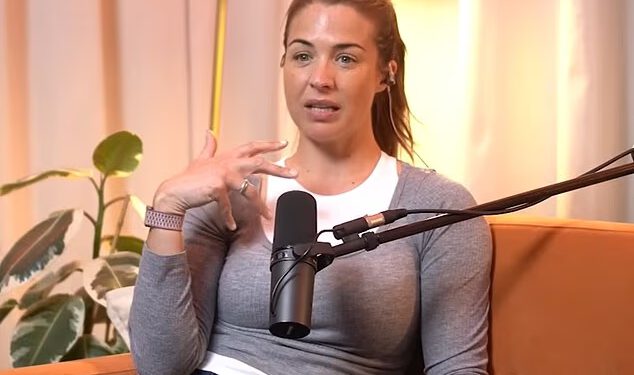 Gemma Atkinson uzvratila je na tvrdnje da je natjerala zaručnika Gorka Marqueza na prekid Strictly dok plesač otkriva zašto je želio nastaviti dalje