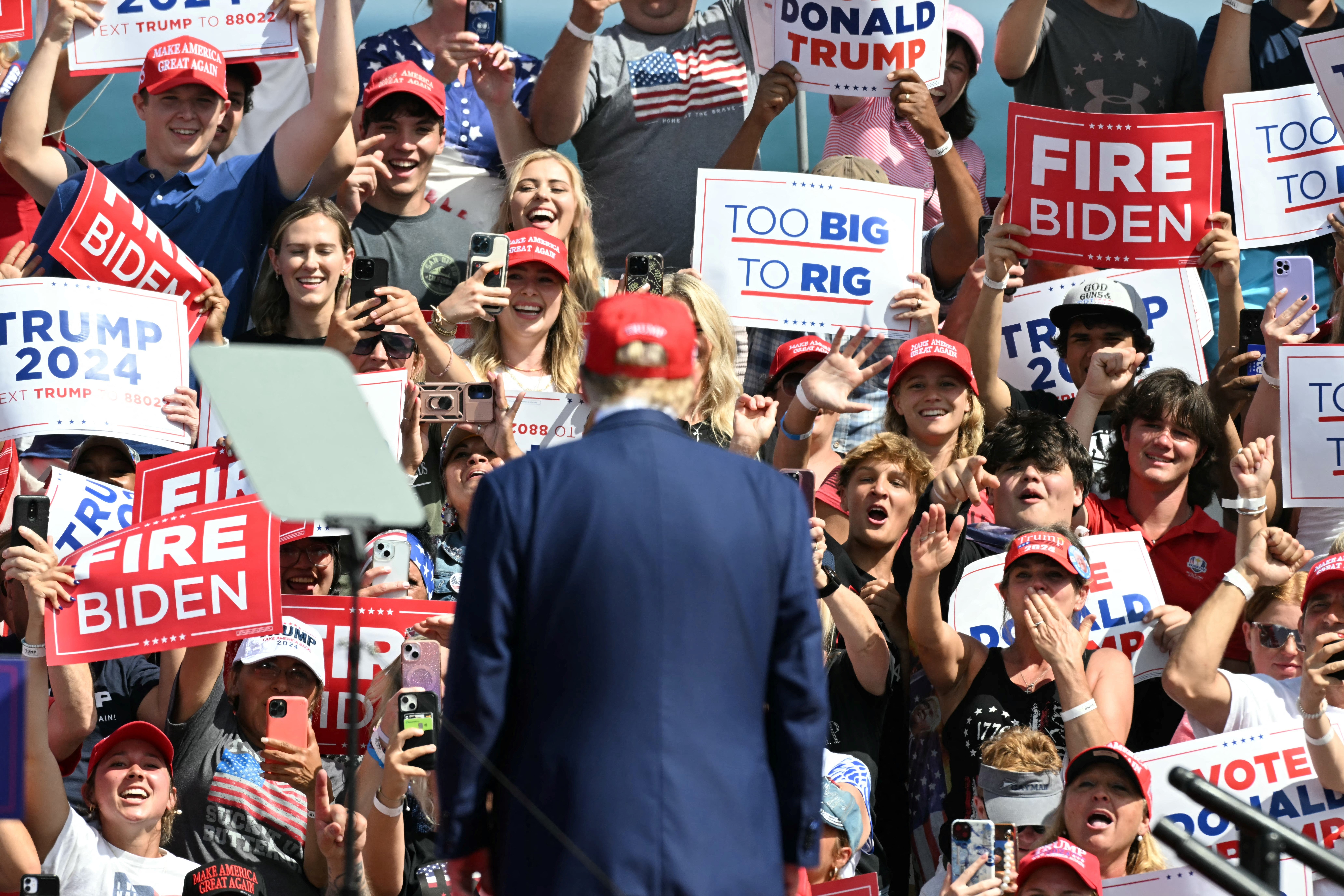 Neovisni glasači, blok koji je pomogao da Trump bude izabran 2024., sada izražavaju negodovanje prema predsjedniku zbog rastućih troškova povezanih s iranskim ratom, prema anketi