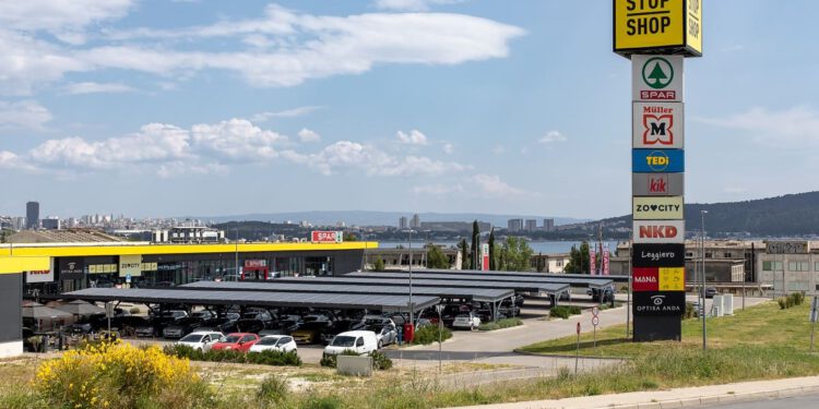 Gotovo 100 građana u Kaštel Sućurcu besplatno pregledalo madeže