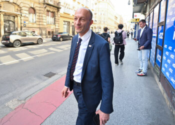 HDZ-ova moćnika 23 godine mlađa prijateljica gađala pepeljarama? ‘Smrade, jazavče’