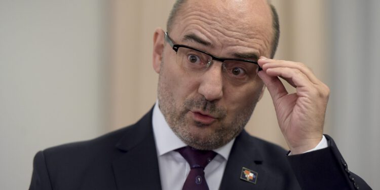 HDZ-ovac u Lici podigao luksuznu vilu od koje zastaje dah: Pogledajte koliko košta noćenje