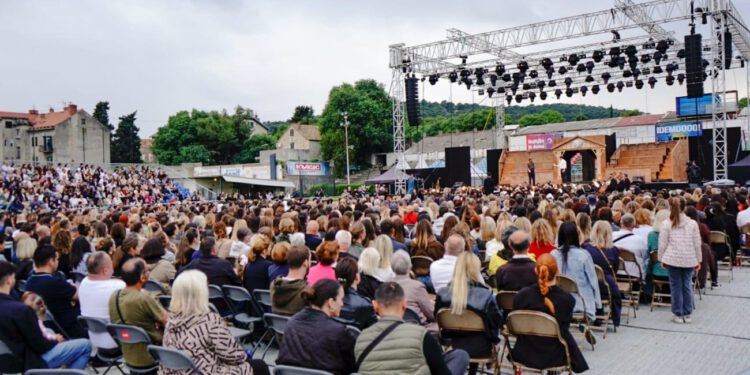 HNK Split i Grad Split traže novi termin za izvedbu operete “Kraljica lopte”