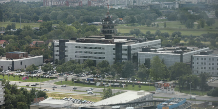 Hrvat slušao glazbu, a onda mu je banuo inkasator: ‘Moram plaćati pristojbu’