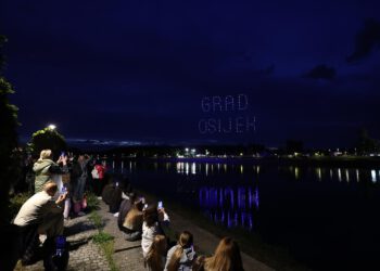 Hrvatska ima dron s najvećom nosivošću u regiji – na sajmu u Osijeku pokazali su ga uz još 25 izlagača
