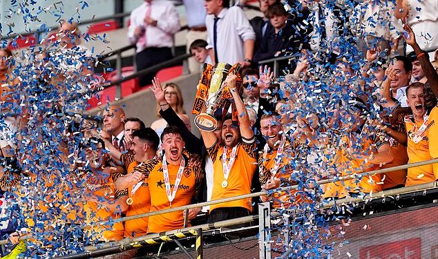 Hull City osigurao promociju u Premier ligi jer je Oli McBurnie zabio kasni pobjednik u finalu doigravanja prvenstva – nakon što se odgoda Middlesbrougha pokazala privremenom nakon Spygate drame
