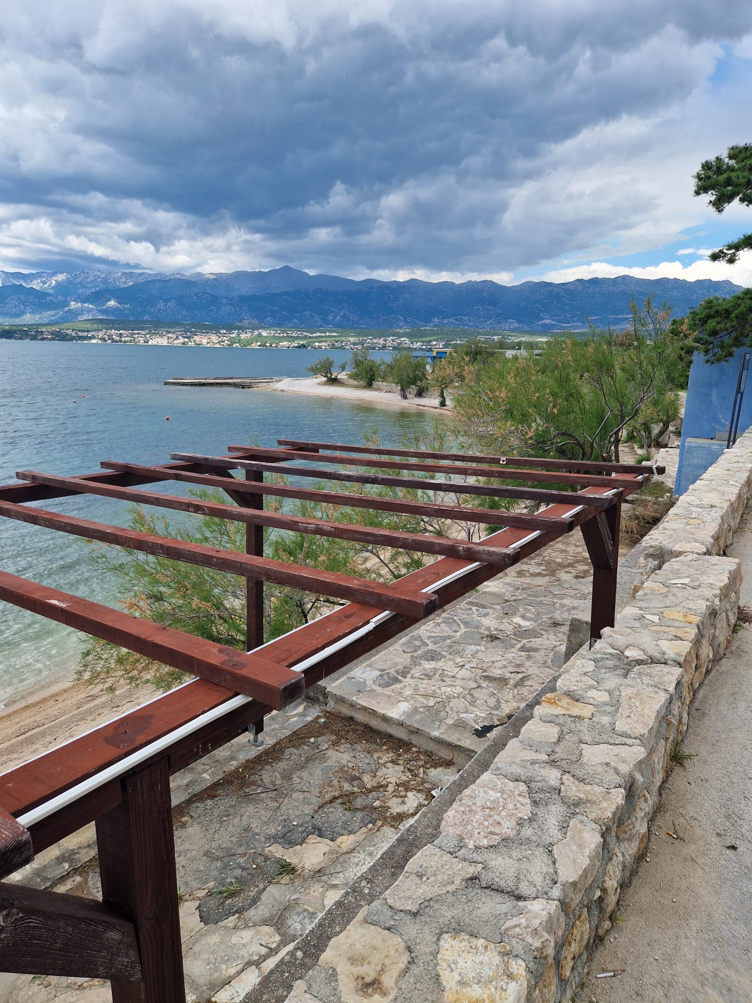 DEVASTACIJA ILI DEZINFORMACIJA? Nakon teksta o uništavanju prirodne plaže načelnik šalje nove fotografije: "Evo vam stanje od danas"
