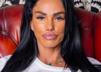 Instagram Katie Price bit će ‘vrlo uskoro ponovno podignut’ nakon ‘smiješnih’ tvrdnji da je ‘bljesnula svojim grudima’ dok drama oko supruga Leeja Andrewsa tutnji