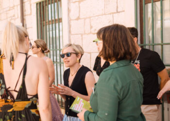 Ivana Kekin stigla na Korčulu, pozvala na potpisivanje peticije vezane uz zdravstvo