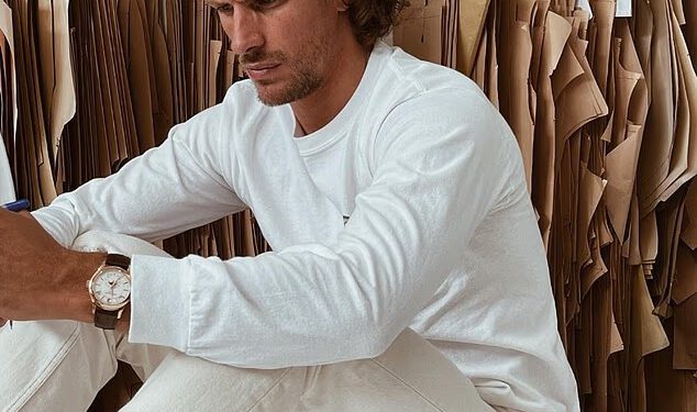 Jakea Halla iz TOWIE-a pamte kao ‘lijepog čovjeka’ dok pljušte počasti slavnih nakon njegove ‘poražavajuće’ smrti u dobi od 35 godina