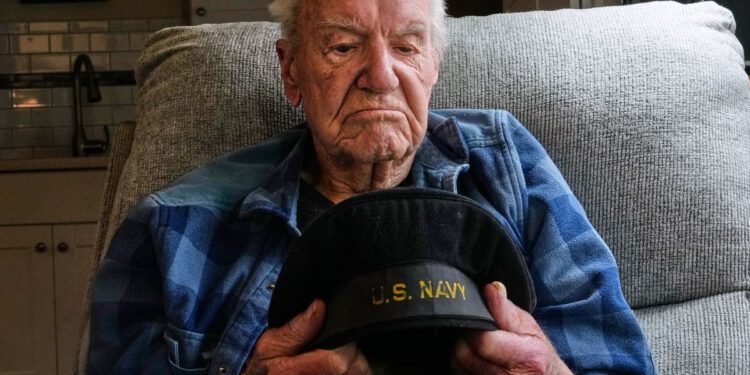 Kako najstariji preživjeli Pearl Harbor održava sjećanje na iznenadni bombaški napad