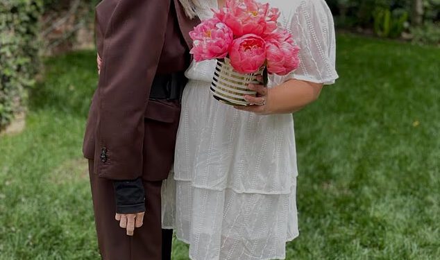 Kći Diane Keaton kaže da joj nedostaju njezin ‘glas i zagrljaji’ dok obilježava prvi Majčin dan nakon smrti holivudske legende