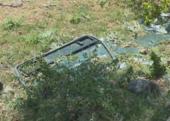 Kod Obrovca sletio školski bus, petero djece i vozač završili u bolnici
