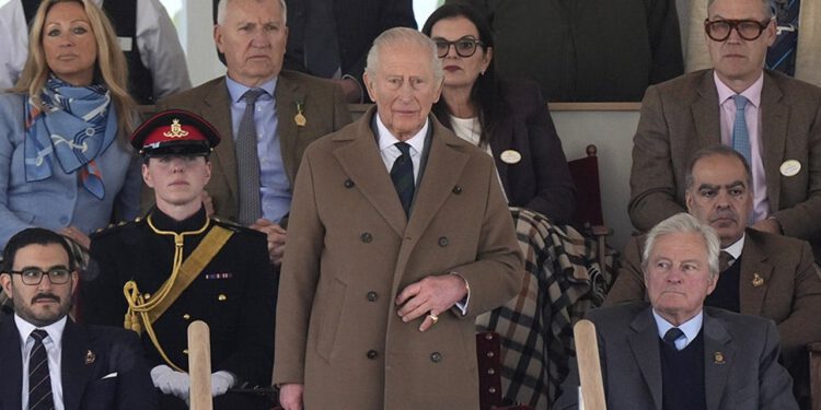 Kralj Charles ‘šokiran i tužan’ nakon što je vojnik preminuo na izložbi konja kojoj je prisustvovao