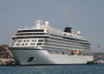 ‘Kruzer prokletih’ pluta Atlantikom, smrtonosni virus ubio 3 putnika, ostale nitko ne želi primiti
