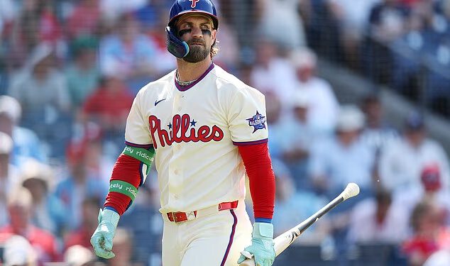 MLB navijači užasnuti bizarnim načinom na koji Bryce Harper koristi svoju pastu za zube