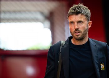 Manchester United protiv Nottingham Foresta – Premier liga UŽIVO: Najnoviji rezultat, vijesti o momčadi i ažuriranja dok Casemiro počinje u svom oproštajnom nastupu na Old Traffordu za domaćine dok Michael Carrick čini tri promjene u sastavu Crvenih vragova XI