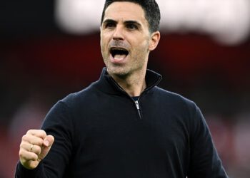 Mikel Arteta sklopio je sjajan novi ugovor koji će ga učiniti jednim od NAJBOLJE plaćenih menadžera na svijetu – budući da šef Arsenala cilja na napadača Premier lige vrijednog 80 milijuna funti nakon trijumfa naslova