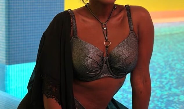 Motsi Mabuse iz Strictlyja nastavlja pokazivati ​​svoj nevjerojatan gubitak težine u zapanjujućim fotografijama u bikiniju nakon objave novih voditelja emisije