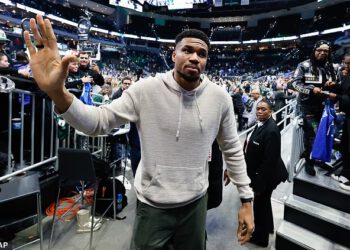 NBA momčadi na crvenoj uzbuni Bucks stavlja Giannisa Antetokounmpa na trgovinsko tržište, tvrdi insajder lige