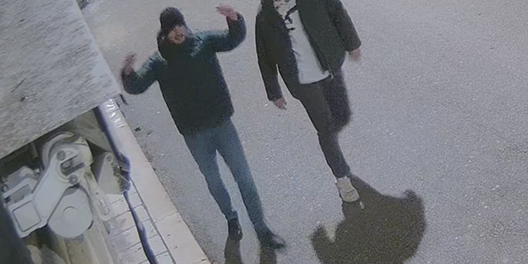 NOĆNI VANDALIZAM U SPLITU Policija traži ovu dvojicu zbog kaosa u parku, pogledajte fotku i javite ako ih znate