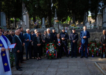 Na Boninovu položeni vijenci i zapaljene svijeće, biskup Glasnović predvodio svetu misu u Crkvi Gospe od Milosrđa